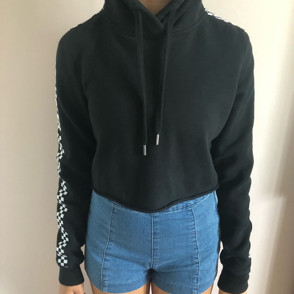 cropped hoodie